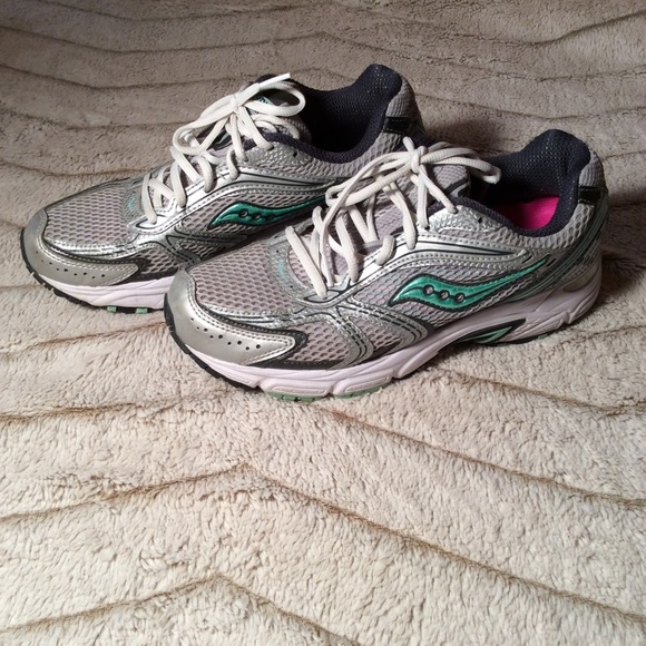 saucony grid phantom women's running shoes